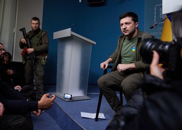 Оккупанты в захваченных украинских городах создают гуманитарный кризис, чтобы прислать свои «гумконвои» – Президент