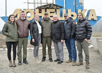 Олег Синєгубов і генерал армії США Кіт Келлоґ відвідали звільнений від окупантів Ізюм