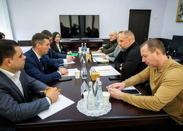 Олег Синєгубов провів робочу зустріч із Головою Державного агентства лісових ресурсів України Віктором Смалем