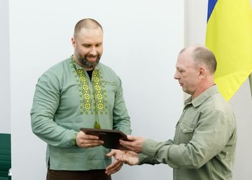 Олег Синєгубов відзначив харківських спортсменів – переможців змагань з пауерліфтингу