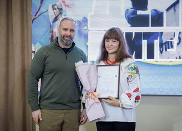Олег Синєгубов відзначив освітян Харківщини напередодні їхнього професійного свята Олег Синєгубов відзначив освітян Харківщини напередодні їхнього професійного свята