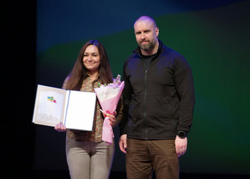 Олег Синєгубов відзначив волонтерів почесними грамотами та подяками напередодні Дня Конституції України