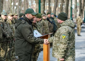 Олег Синєгубов вручив нагороди захисникам Харківщини