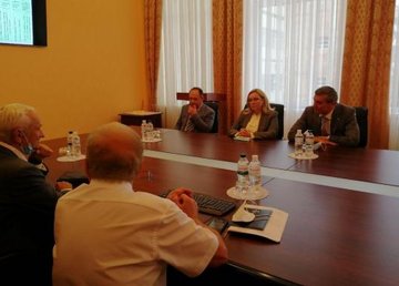 Олег Уруский ознакомился с работой «Хартрона»