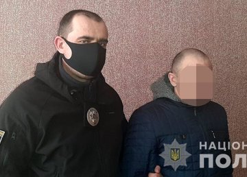 Оперативники Харьковщины задержали мужчину, который с ножом нападал на женщин