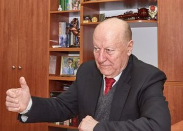 Почетный харьковчанин Иван Прокопенко отмечает день рождения Почетный харьковчанин Иван Прокопенко отмечает день рождения