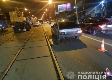 Полиция Харькова выясняет обстоятельства аварии с участием нетрезвого водителя Полиция Харькова выясняет обстоятельства аварии с участием нетрезвого водителя