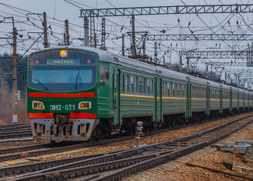 Полиция Харьковщины устанавливает личность и обстоятельства смерти мужчины в вагоне электропоезда 