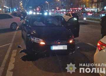 Полиция устанавливает обстоятельства ДТП в центре Харькова Полиция устанавливает обстоятельства ДТП в центре Харькова