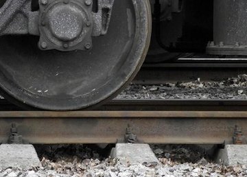 Полиция выясняет обстоятельства гибели человека под колесами грузового поезда на Харьковщине Полиция выясняет обстоятельства гибели человека под колесами грузового поезда на Харьковщине