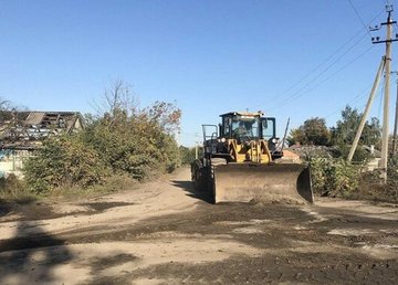 Понад 400 км доріг на Харківщині розчистили від наслідків бойових дій