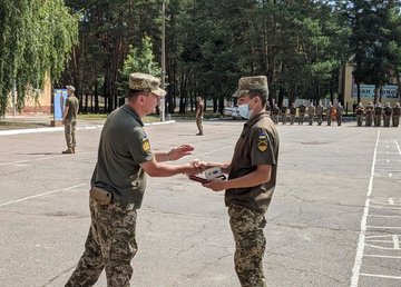 После выполнения боевых задач в зоне проведения ООС домой вернулись бойцы 92 ОМБр После выполнения боевых задач в зоне проведения ООС домой вернулись бойцы 92 ОМБр