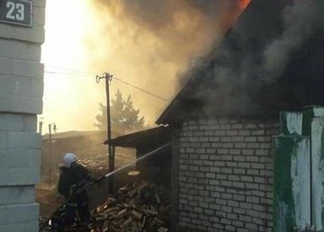 Правительство выделило 3,5 млн грн на компенсацию убытков погорельцам из Двуречанского района Правительство выделило 3,5 млн грн на компенсацию убытков погорельцам из Двуречанского района