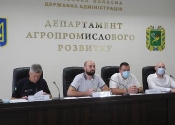 Представителям сельхозпредприятий и громад рассказали о противопожарных мероприятиях