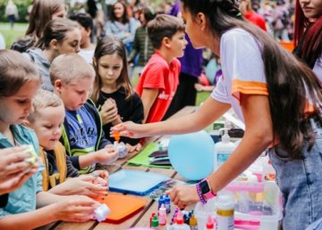 Психологические практикумы и мастер-классы: в Харькове прошел праздник для родителей и детей