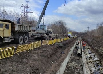 Рабочие «Теплосетей» продолжают ремонт сетей и оборудования