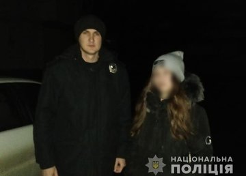 Работники полиции оперативно разыскали малолетнюю жительницу Лозовой Работники полиции оперативно разыскали малолетнюю жительницу Лозовой