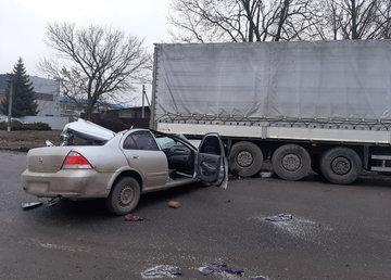 Работники полиции выясняют обстоятельства ДТП на Харьковщине