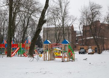 Реконструированный сквер возле ДК «Металлист» откроют ко Дню города Реконструированный сквер возле ДК «Металлист» откроют ко Дню города