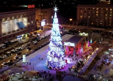 Резиденция Деда Мороза, открытие елки, концерт на площади - в Харькове готовятся к Новому году 
