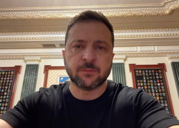 Росія обирає війну, руйнує життя наших людей і повинна за це відповідати – далекобійність наша буде збільшуватись – звернення Президента Росія обирає війну, руйнує життя наших людей і повинна за це відповідати – далекобійність наша буде збільшуватись – звернення Президента