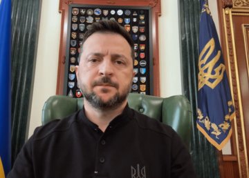 Росія зараз завдає ударів по всіх у світі, хто прагне миру – звернення Президента