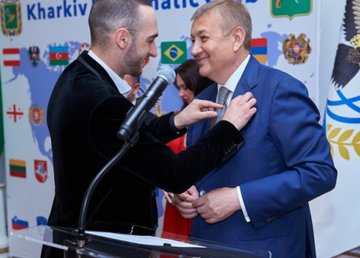 Сергей Чернов стал Почетным президентом Харьковского дипломатического клуба Сергей Чернов стал Почетным президентом Харьковского дипломатического клуба