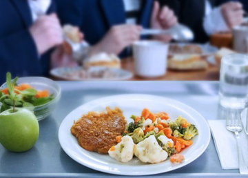 Шкільне харчування: підготовка закладів освіти до нового навчального року 2023/24 в умовах воєнного стану