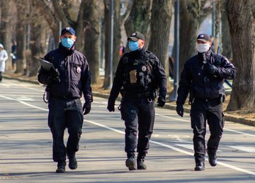 Следователи расследуют обстоятельства разбойного нападения на семью под Харьковом Следователи расследуют обстоятельства разбойного нападения на семью под Харьковом