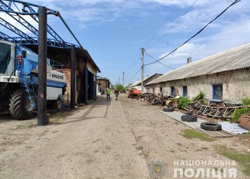 Следователи установили 12 эпизодов преступной деятельности фермеров, которые вербовали людей для трудовой эксплуатации в Харьковской области