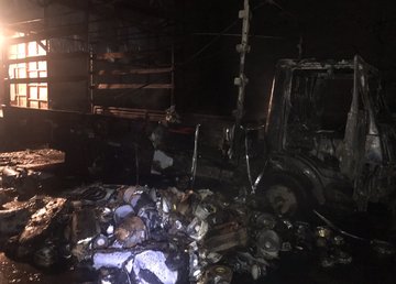 Слободской район: спасатели ликвидировали пожар в грузовом автомобили ТАТА