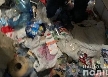 Соцслужбы совместно с полицией изъяли детей из неблагополучной семьи