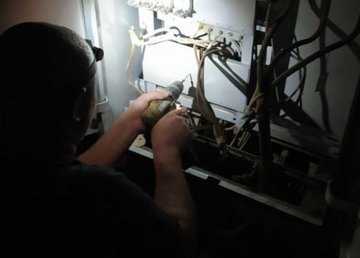 Специалисты «Харьковгорлифт» следят за исправностью сетей и оборудования  Специалисты «Харьковгорлифт» следят за исправностью сетей и оборудования