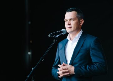 Спорт объединяет, дает силу духа и учит побеждать. Алексей Кучер Спорт объединяет, дает силу духа и учит побеждать. Алексей Кучер