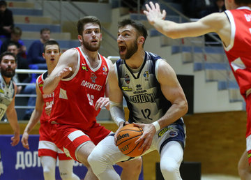 Суперлига. "Харьковские Соколы" огорчили лидера Суперлиги Суперлига. "Харьковские Соколы" огорчили лидера Суперлиги