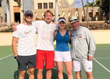 Свитолина представила новую команду тренеров