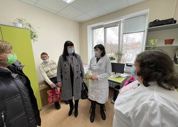 Татьяна Беловол ознакомилась с работой областных выездных медицинских бригад в Краснокутской громаде Татьяна Беловол ознакомилась с работой областных выездных медицинских бригад в Краснокутской громаде