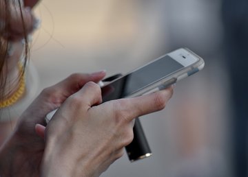 Теперь тариф «Звонкие для родителей» можно подключить оставаясь дома Теперь тариф «Звонкие для родителей» можно подключить оставаясь дома