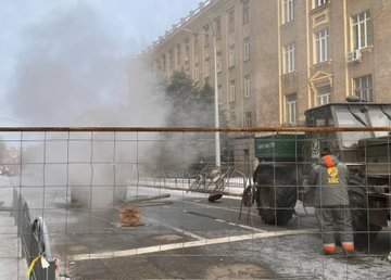 «Тепловые сети» устраняют повреждение на трубопроводе по улице Динамовской «Тепловые сети» устраняют повреждение на трубопроводе по улице Динамовской