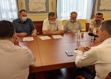 Алексей Кучер обсудил с чернобыльцами открытие диспансера радиационной защиты для приема больных с COVID-19