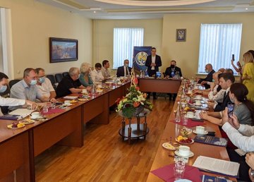 Алексей Кучер и нардепы встретились с харьковскими юристами, принимавшими участие в разработке Конституции Украины