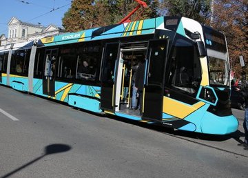 Трамвай «Stadler» успешно прошел испытания в Харькове Трамвай «Stadler» успешно прошел испытания в Харькове