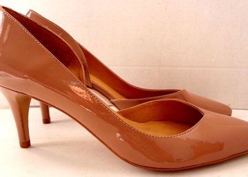 Туфли для настоящих леди: выбираем модели лодочек