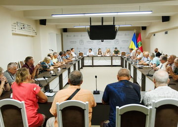 У Харківській ОВА обговорили питання щодо забезпечення комплексними медпослугами постраждалих внаслідок Чорнобильської катастрофи