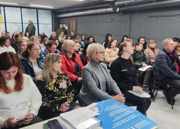 У Харківській ОВА провели зустріч із родинами зниклих безвісти та полонених військовослужбовців У Харківській ОВА провели зустріч із родинами зниклих безвісти та полонених військовослужбовців