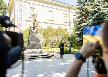 У Харкові відкрили пам'ятник дітям, які загинули внаслідок агресії рф проти України