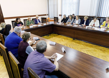 У ХОВА відбулося перше засідання Ради з питань внутрішньо переміщених осіб У ХОВА відбулося перше засідання Ради з питань внутрішньо переміщених осіб