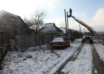 У селі Дубівка Дергачівської громади повністю відновили електропостачання
