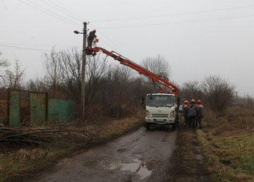 У селі Макарове повністю поновили електропостачання