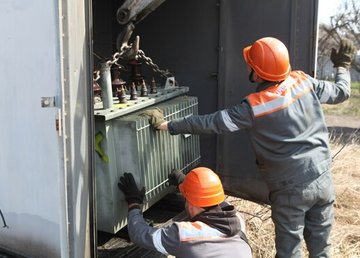 У Слатиному повністю відновили світло